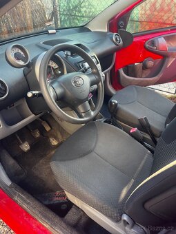 Prodávám vozidlo zn. Toyota Aygo r.v. 2009 - 9