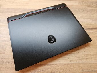 16"_MSI RAIDER GE68HX 13V_i7-13700HX_16GB_1TB_RTX 4060 8GB - 9