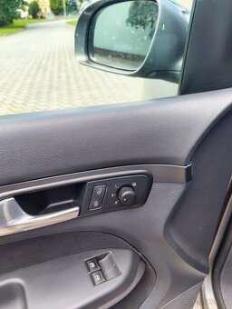 Volkswagen Touran 1.4 TSI automat, 2008, 89300 km - 9