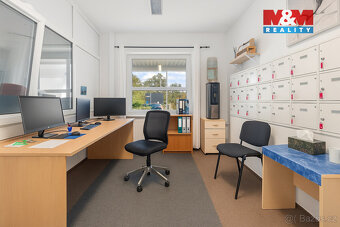 Prodej nájemního domu, 4261 m², Milovice, ul. Topolová - 9