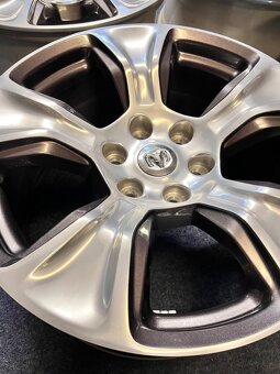 6x139.7 R20 Originál Dodge RAM 1500 REBEL - TOP STAV - - 9