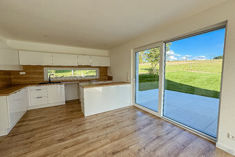 Novostavba zděného domu 4kk určená ihned k nastěhování - 9