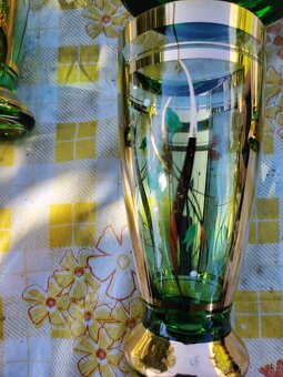 Zelený skleněný džbán a 5 skleniček - 9