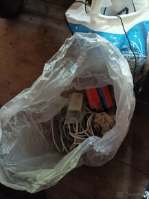 Stará kamera,foto blesky aj. - 9