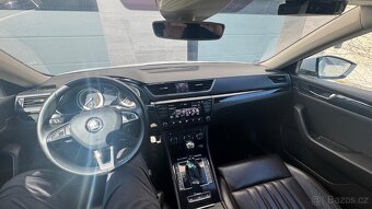 ŠKODA SUPERB SEDAN - 9