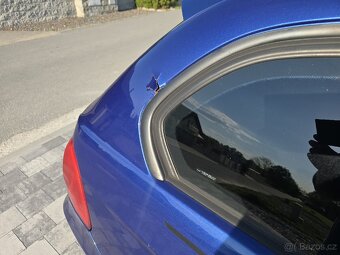BMW 320D E91, r.v. 2008, vyhřívané sedačky, park. senzory
- 9