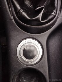 Peugeot 4007 - 9