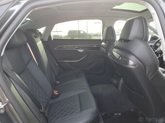 2022 Audi S8 4.0L All wheel drive - 9