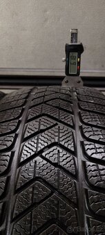 Mercedes Benz E:All-Terrain, alu 19',zimní Pirelli - 9