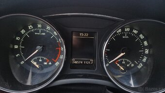 Superb 2 combi 2.0 TDI 4x4 125kW top stav - 9