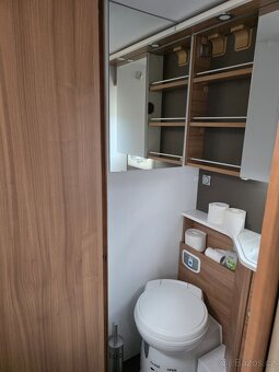 Obytny automobil Adria Matrix - 9