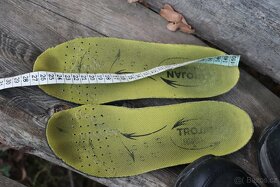 Pracovní outdoorová obuv Gore-Tex s ocelovou špičkou č 39 - 9