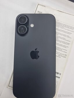 Apple iPhone 16 Black - 9