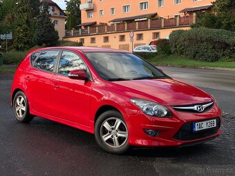 🚗 Hyundai i30, 1.4 benzín, 80 kW, r. 2011 🚗 - 9