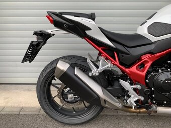 Honda CB 750 Hornet 35kW NOVÝ MODEL - 9