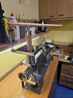 Elektrický mlýnek na maso. - 9