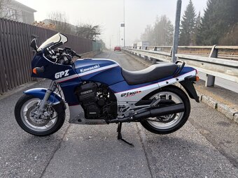 Kawasaki Gpz 900 - 9