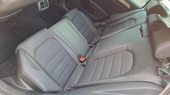Volkswagen Golf VII combi 2.0 TDI Bluemotion - 9