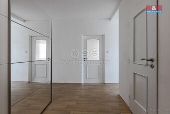 Prodej bytu 4+1, 81 m², Klatovy, ul. Na Chuchli - 9