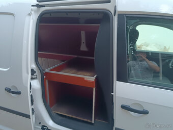 Volkswagen Caddy Maxi 1.4 TGI 81kw,rv.2017,jen 108TKM, CNG - 9