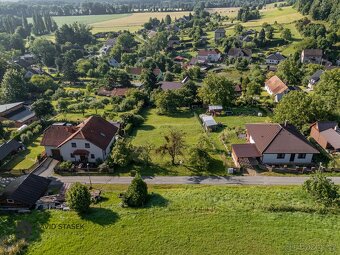 Prodej stavebního pozemku v Semaníně - 9