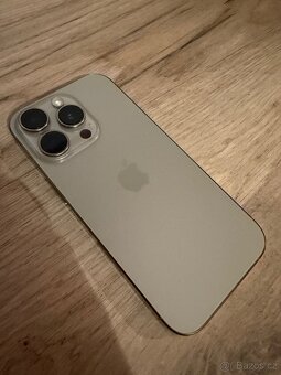Prodám iPhone 16 pro 256 GB + Quadlock pouzdro - 9