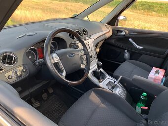 FORD GALAXY 2.2TDCi GHIA - 9