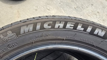 Letní pneu 235/50/19 Michelin - 9