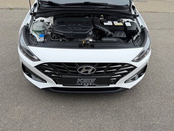 Hyundai i30 com. 1.6CRDi 85kW STYLE ZÁRUKA - 9
