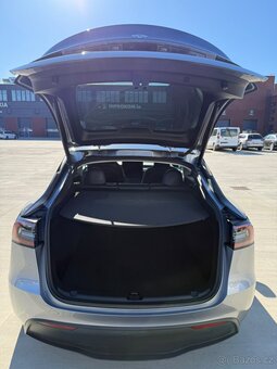 Tesla Model Y RWD Basis 2024 (EU) 37700 € - 9