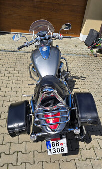 Suzuki Intruder M 1800 R - 9