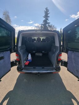 Predam volkswagen caravelle T5 2.0tdi 75kw long 2015 9-miest - 9