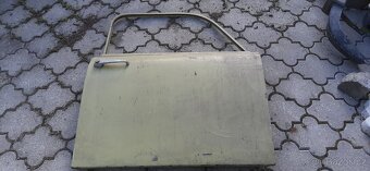 TRABANT dveře, kapoty, výfuk a další díly - 9