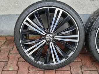 Originál ALU kola VW Škoda R18 + letní pneu - 9