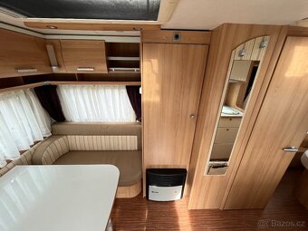 Karavan TEC Travel King 490, předstan, královská postel - 9