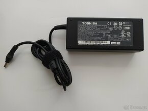 Originál napájecí zdroj ASUS, ACER, Toshiba, PB, atd. - 9