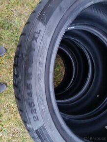 Letní pneu Continental 225/45/18 - 95y xl - ssr - 9