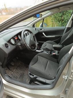 Peugeot 308 SW 1.4 vti 2010 na náhradní díly - 9