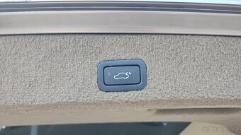 VOLVO XC70 D5 AWD manuál 136 kW - TOP STAV, plná servisní hi - 9