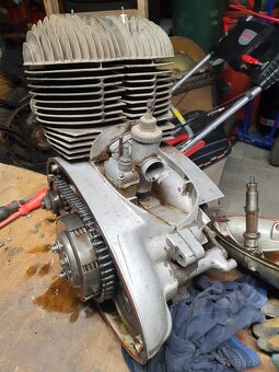 Jawa 350 - 9