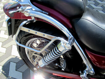 Suzuki VS 1400 Intruder - 9