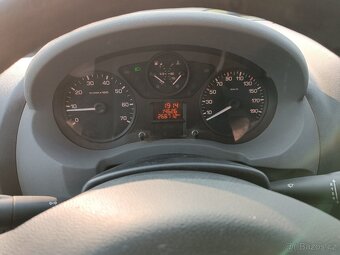 Peugeot Expert 2,0 Hdi 3místa,tažné 2010 - 9