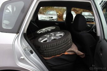 Honda Civic 1.4i - 9