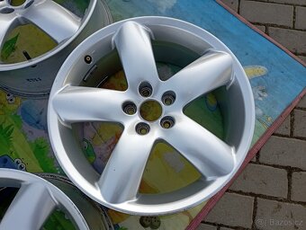 ALU kola 5x108R18 Peugeot 8Jx18CH ET 41 stř.65mm - 9