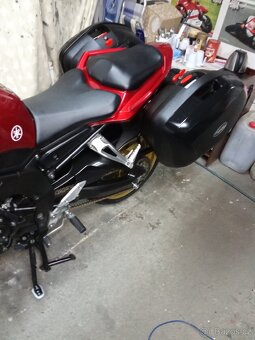 YamahaFZ1-Fazer - 9
