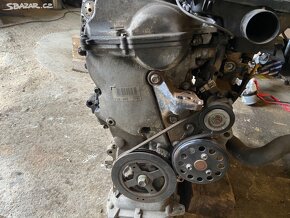 Toyota Prius motor 1.5 - 9