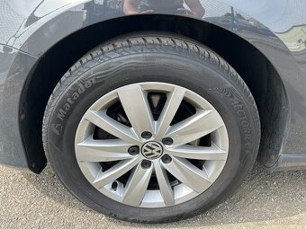 VW PASSAT B7 2.0TDI 103KW DIGI KLIMA VÝHŘEVY SENZORY TAŽNÉ Z - 9