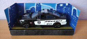 Modely aut 1/24 - Motormax 2 - 9