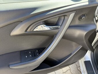 Opel Astra 1.6CDTI ,  81 kW nafta, 2015 - 9