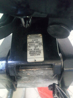 Lodní motor Mariner-Mercury 5 4t kr.n perfektní stav - 9